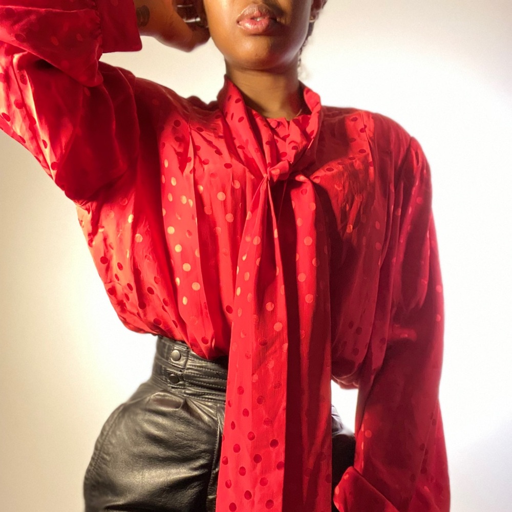 Elegant Vintage Blouse